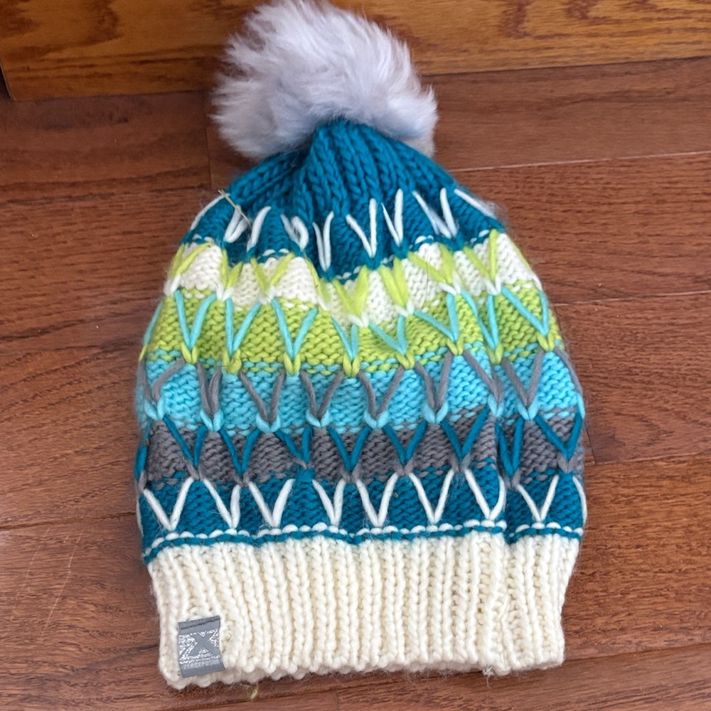 Zeroxposur Colorful Knit Pom-Pom Beanie for Kids  size medium/ large